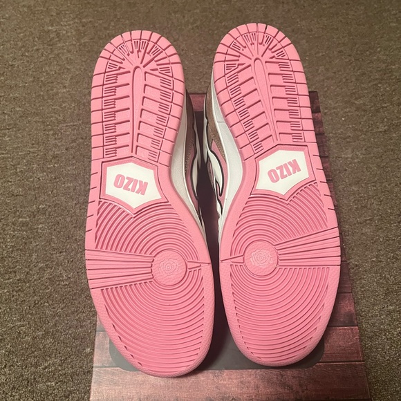 Valentines kizos size 10.5 DS - Picture 8 of 9